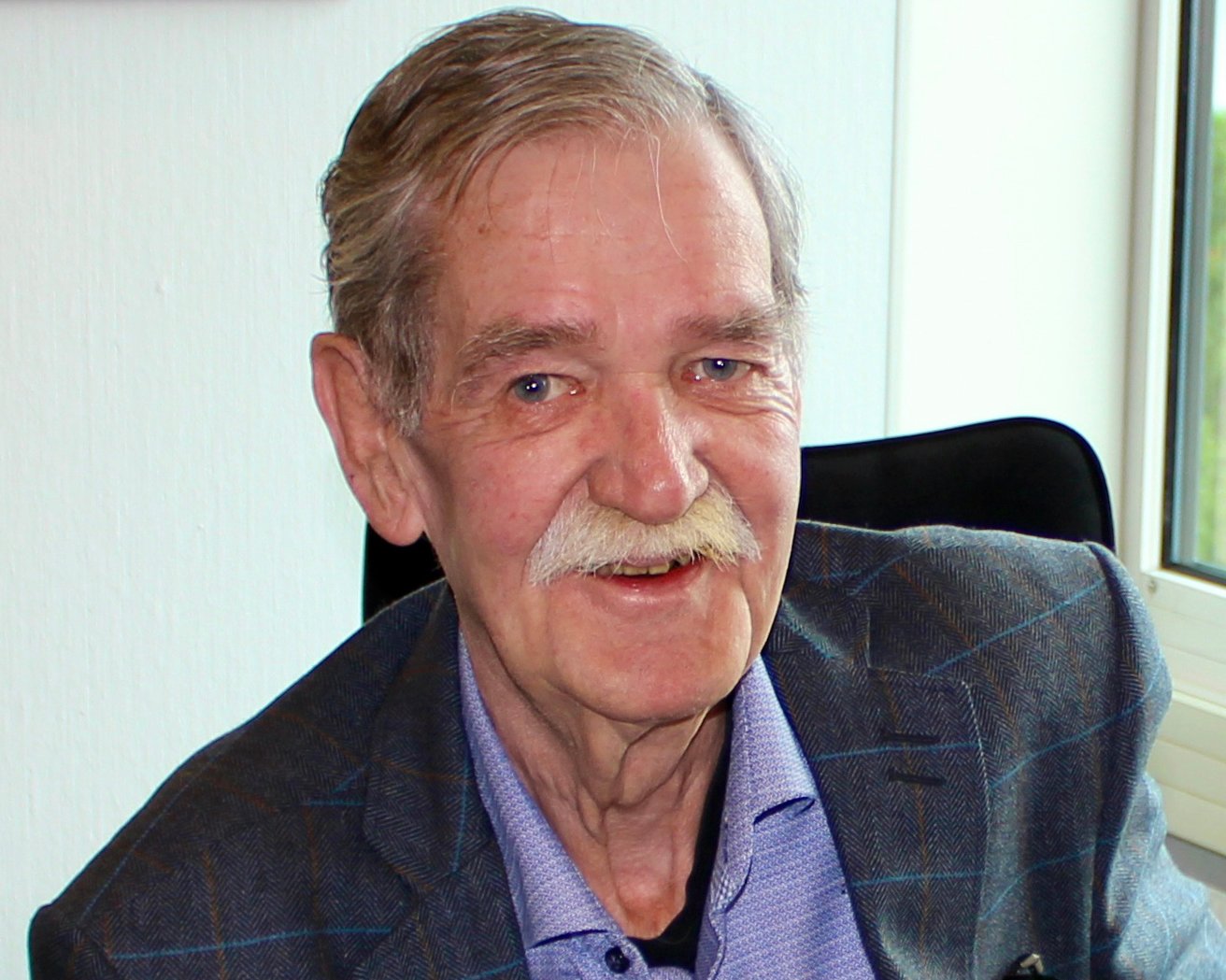 Bjorn_Svensen_portrett_FLOW_farger_web